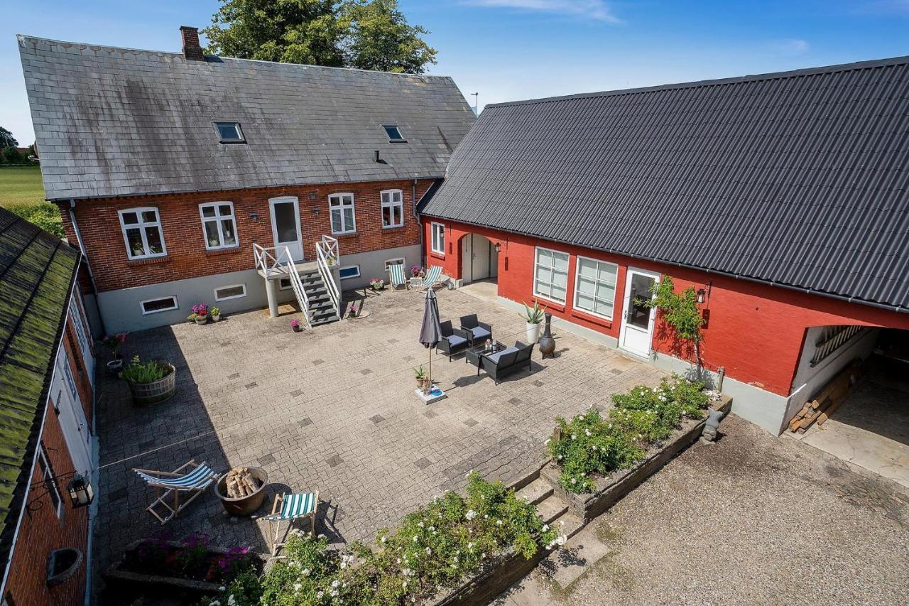 Stenstrup Familie Apartment Bagian luar foto